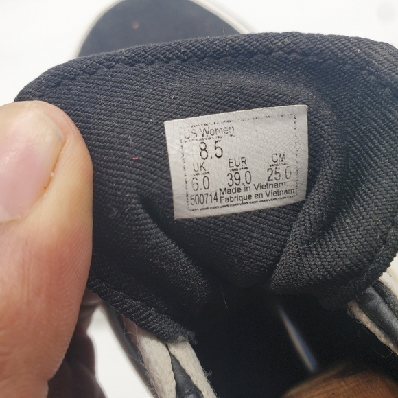 Vans Shoes Women's 8.5 Mens 7 Off The Wall Classic Old Skool Casual Black - Picture 3 of 11